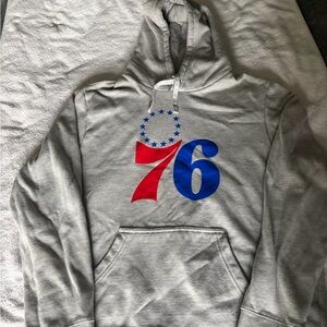 Fanatics Gray 76ers Hoodie Large Mens with Red and Blue Design